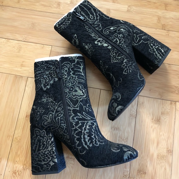 Ash Shoes - ASH black embroidered ankle boots size 9 NEW